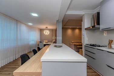 Apartamento &agrave; venda - 182m&sup2; - Pioneiros