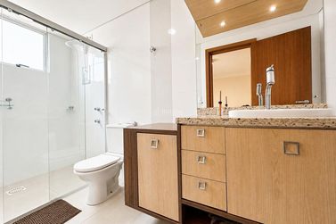 Apartamento &agrave; venda - 212m&sup2; - Meia Praia