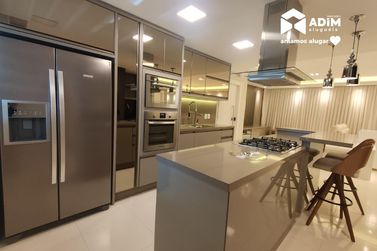 Apartamento para alugar - 138m&sup2; - Centro