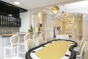 Apartamento &agrave; venda - 185m&sup2; - Meia Praia