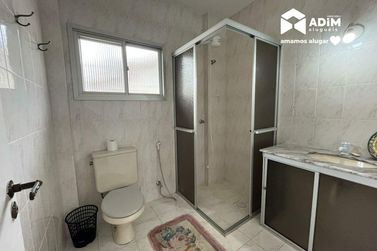 Casa para alugar - 323m&sup2; - Barra