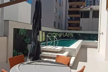 Apartamento &agrave; venda - 129m&sup2; - Meia Praia