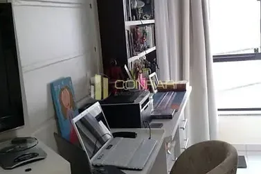 Apartamento &agrave; venda - 130m&sup2; - Meia Praia