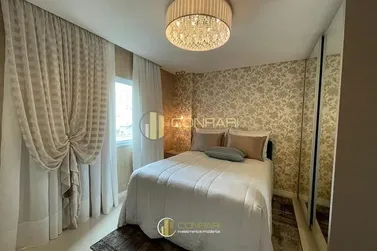 Apartamento &agrave; venda - 129m&sup2; - Meia Praia