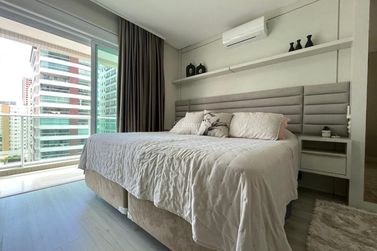 Apartamento &agrave; venda - 209m&sup2; - Centro