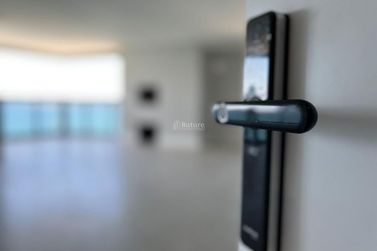 Apartamento &agrave; venda - 200m&sup2; - Meia Praia