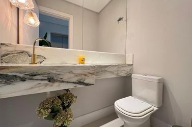 Apartamento &agrave; venda - 153m&sup2; - Meia Praia