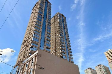 Apartamento &agrave; venda - 93m&sup2; - Centro