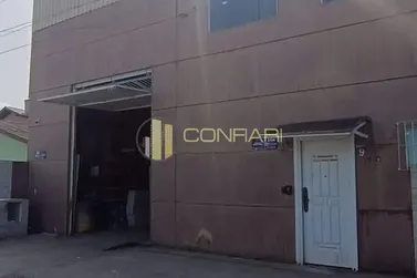 Sal&atilde;o Comercial para alugar - 204m&sup2; - Morretes