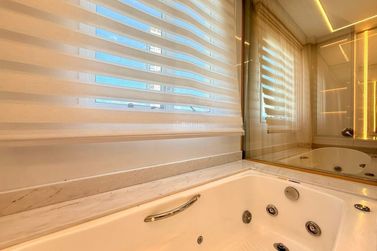 Apartamento &agrave; venda - 135m&sup2; - Meia Praia