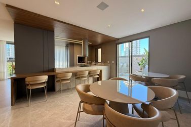 Apartamento &agrave; venda - 105m&sup2; - Centro