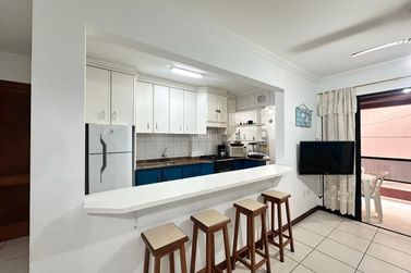Apartamento &agrave; venda - 79m&sup2; - Meia Praia