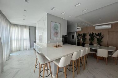 Apartamento &agrave; venda - Meia Praia