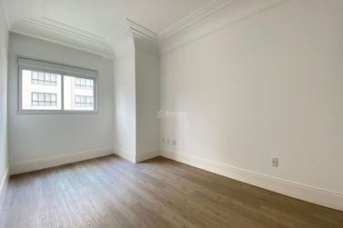 Apartamento &agrave; venda - 200m&sup2; - Centro