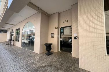 Apartamento &agrave; venda - 159m&sup2; - Meia Praia