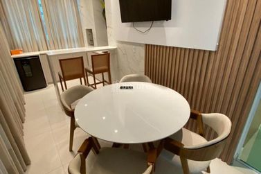 Apartamento &agrave; venda - 141m&sup2; - Meia Praia