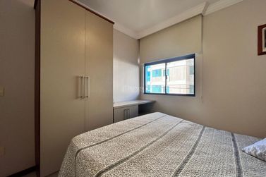 Apartamento &agrave; venda - 170m&sup2; - Meia Praia
