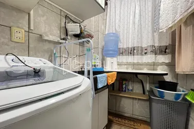Apartamento &agrave; venda - 115m&sup2; - Meia Praia