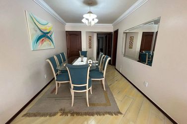 Apartamento para alugar - 228m&sup2; - Centro