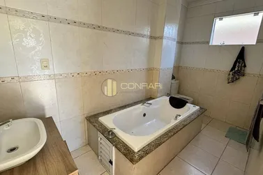 Casa &agrave; venda - 250m&sup2; - Casa Branca