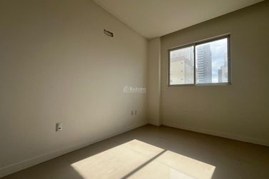 Apartamento &agrave; venda - 170m&sup2; - Andorinha