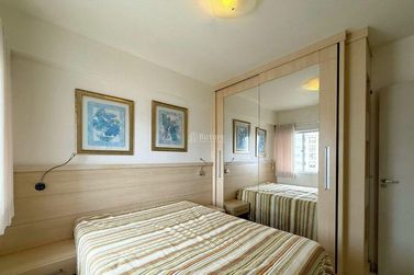 Apartamento &agrave; venda - 102m&sup2; - Centro
