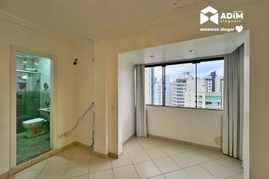 Apartamento para alugar - 475m&sup2; - Centro