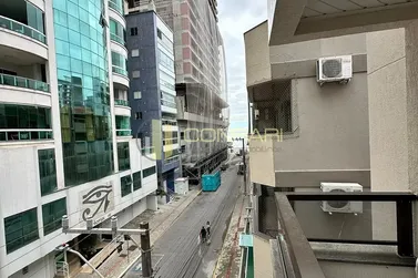 Apartamento para alugar - 70m&sup2; - Meia Praia