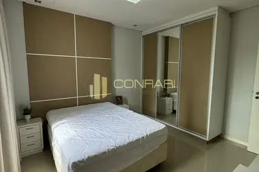 Apartamento &agrave; venda - 110m&sup2; - meia praia