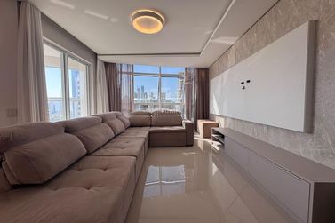 Apartamento &agrave; venda - 129m&sup2; - Centro