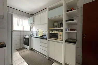 Apartamento &agrave; venda - 217m&sup2; - Meia Praia