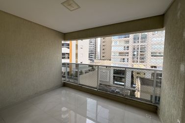 Apartamento &agrave; venda - Meia Praia
