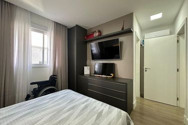 Apartamento &agrave; venda - 140m&sup2; - Meia Praia