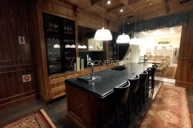 Apartamento &agrave; venda - 185m&sup2; - centro