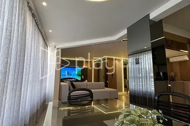Apartamento &agrave; venda - 163m&sup2; - Meia Praia