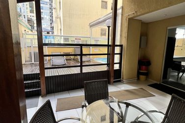 Apartamento &agrave; venda - 226m&sup2; - Meia Praia
