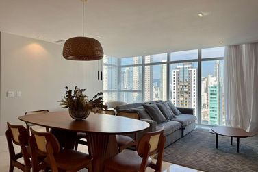 Apartamento &agrave; venda - 125m&sup2; - Centro