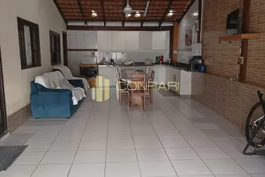 Casa &agrave; venda - 125m&sup2; - Pereque