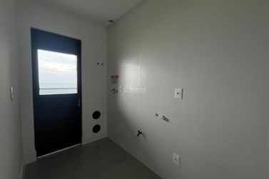 Apartamento &agrave; venda - 207m&sup2; - Meia Praia