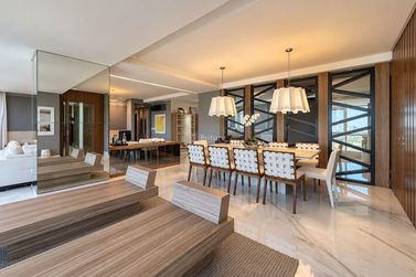 Apartamento &agrave; venda - 180m&sup2; - Centro