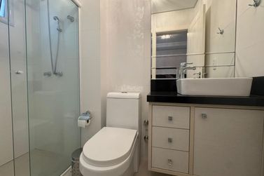 Apartamento &agrave; venda - 171m&sup2; - Meia Praia