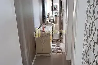 Apartamento &agrave; venda - 150m&sup2; - Meia Praia