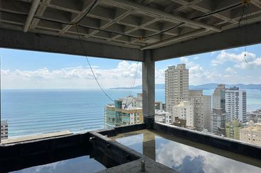Loft &agrave; venda - 40m&sup2; - Meia Praia