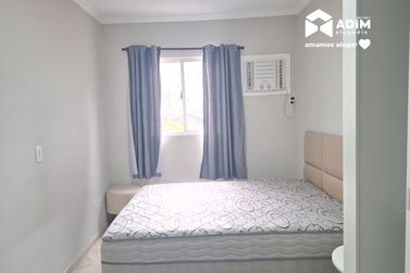 Apartamento para alugar - 111m&sup2; - Meia Praia