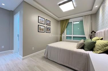 Apartamento &agrave; venda - 273m&sup2; - Meia Praia
