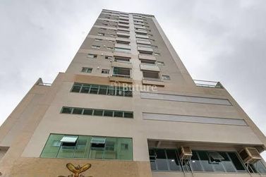 Apartamento &agrave; venda - 110m&sup2; - Meia Praia