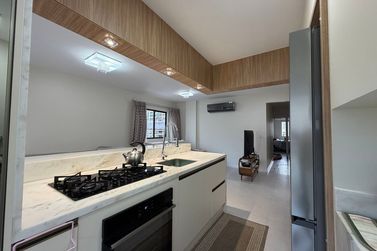 Apartamento &agrave; venda - 109m&sup2; - Meia Praia