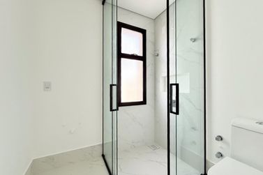 Apartamento &agrave; venda - 180m&sup2; - Meia Praia