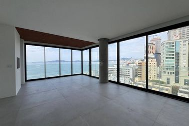 Apartamento &agrave; venda - 335m&sup2; - Centro