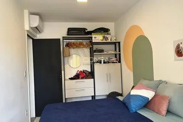 Apartamento &agrave; venda - 120m&sup2; - Meia praia